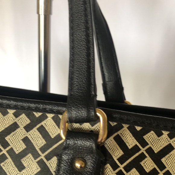 TOMMY HILFIGER black and taupe colored monogram large laptop tote bag. - Picture 3 of 13